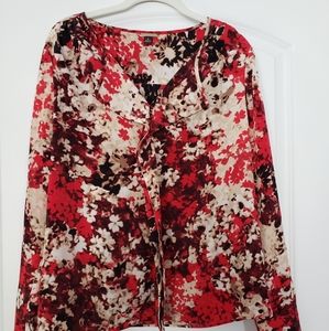 Dana Buchman silky red floral blouse sz 6 EUC